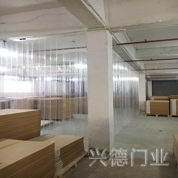 商鋪透明門簾怎樣去除PVC塑料的味道？